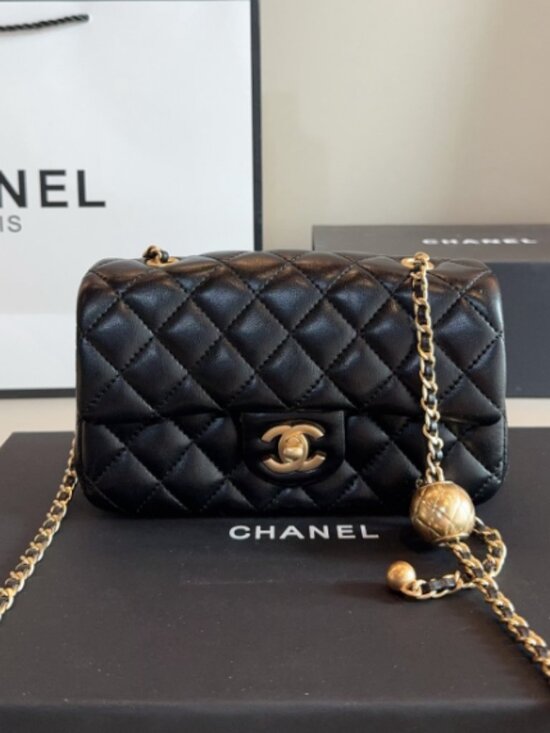 CHANEL. Jewelry - Chanel Black Bag